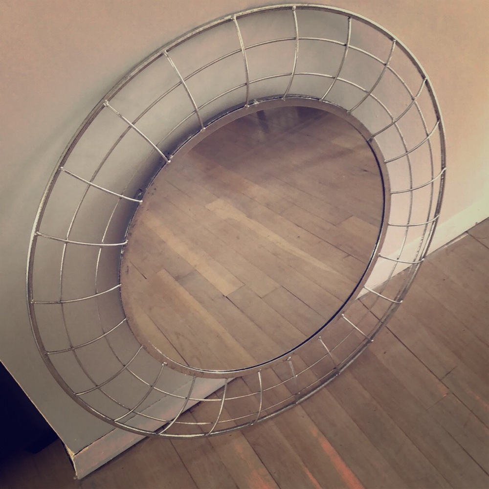 Round mirror. Silver